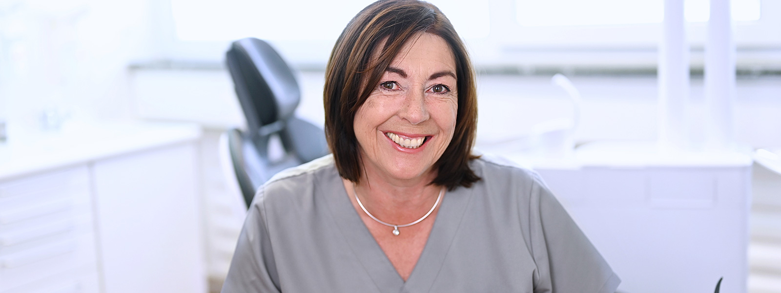 Zahnärztin Dr. Pia Kolb in Lauterbach und Storndorf